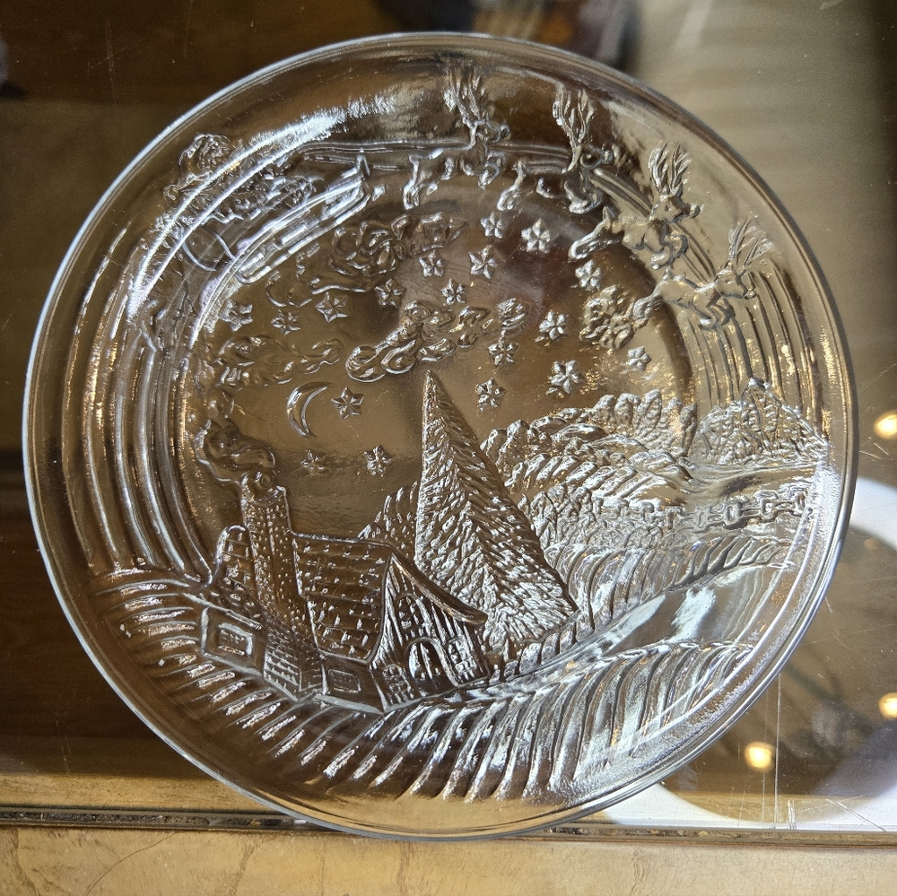 Vintage Celebrations clear pressed glass 7" plate in "The Night Before Christmas